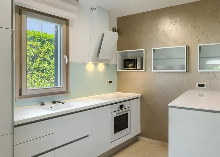 Rustic Inga With Pool And Grill In