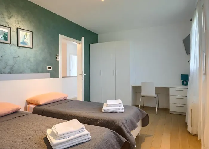 Rustic Inga With Pool And Grill In *