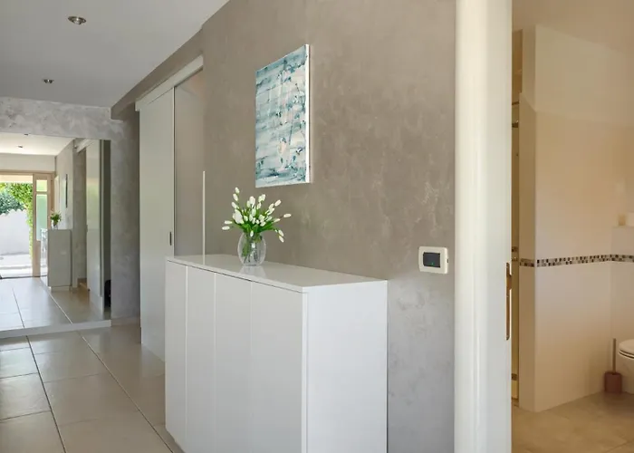 Rustic Inga With Pool And Grill In Villa *